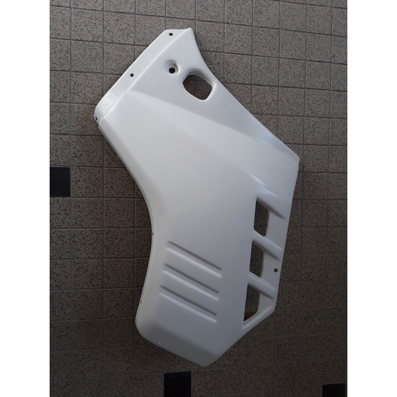 Flan de réservoir Cagiva elefant