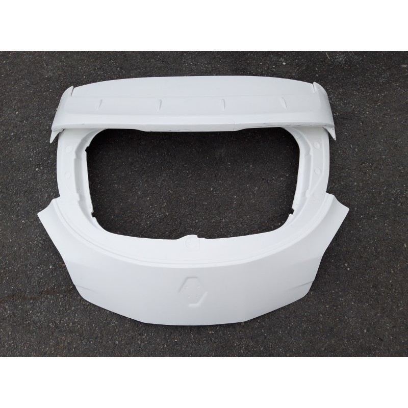 Coffre avec becquet Renault Mégane 3 type RS